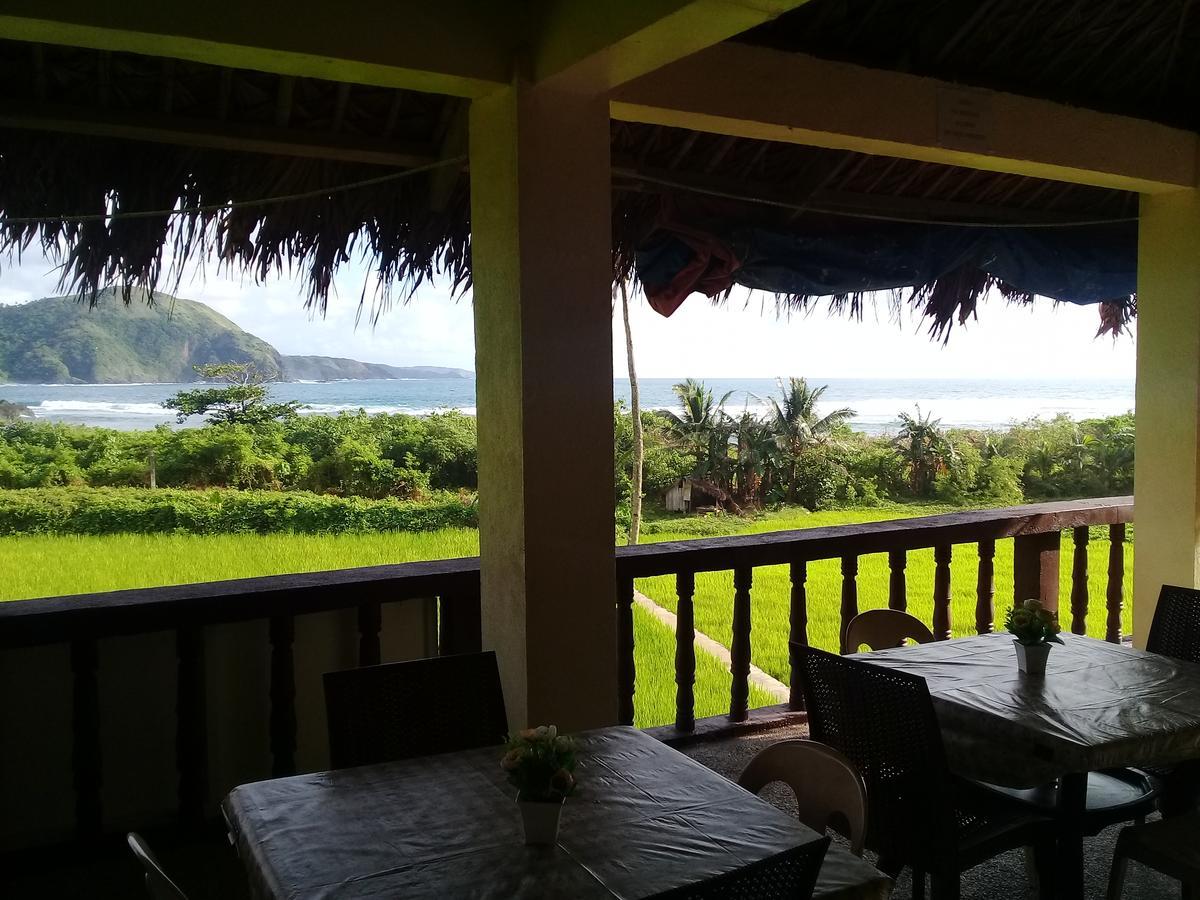 Josurfinn, Puraran Beach Baras  Exterior photo