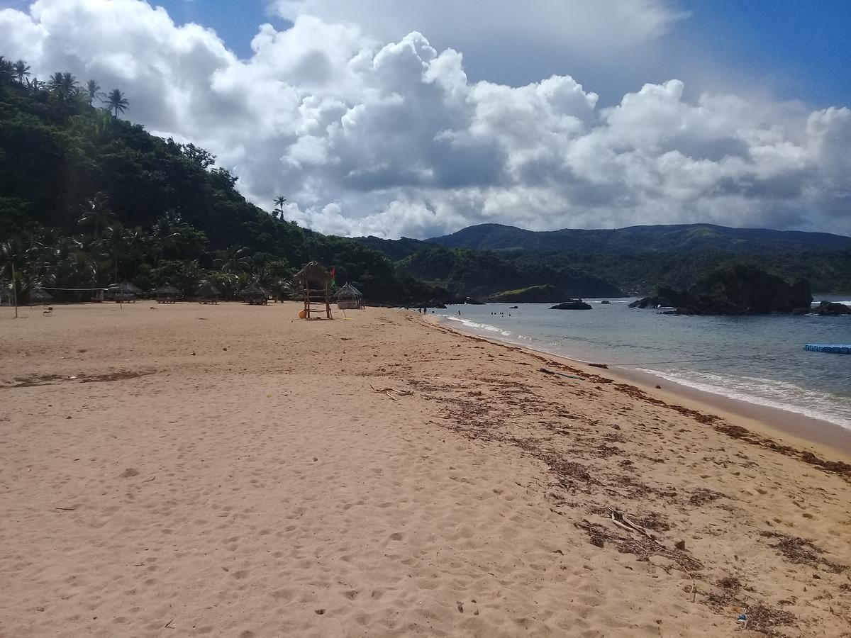 Josurfinn, Puraran Beach Baras  Exterior photo